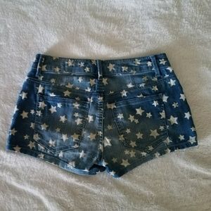 5th Culture Shorts - 5th Culture denim short with stars - Size 1 5th Culture Shorts - 5th Culture denim short with stars - Size 1